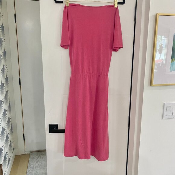 Elegant Pink Wrap Dress - Picture 9 of 10